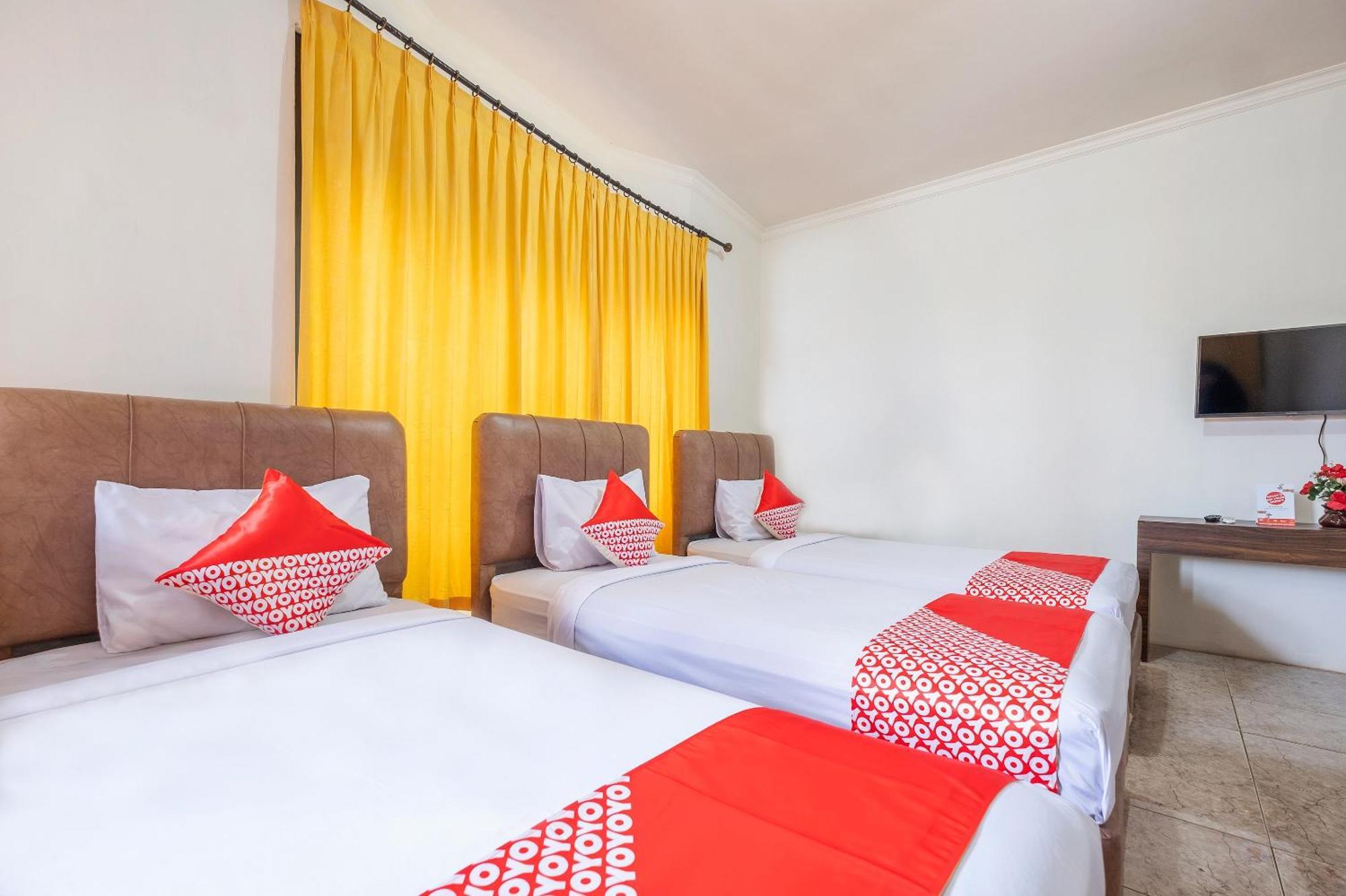 Super Oyo 2704 Hotel Transit 2 Mandai Εξωτερικό φωτογραφία