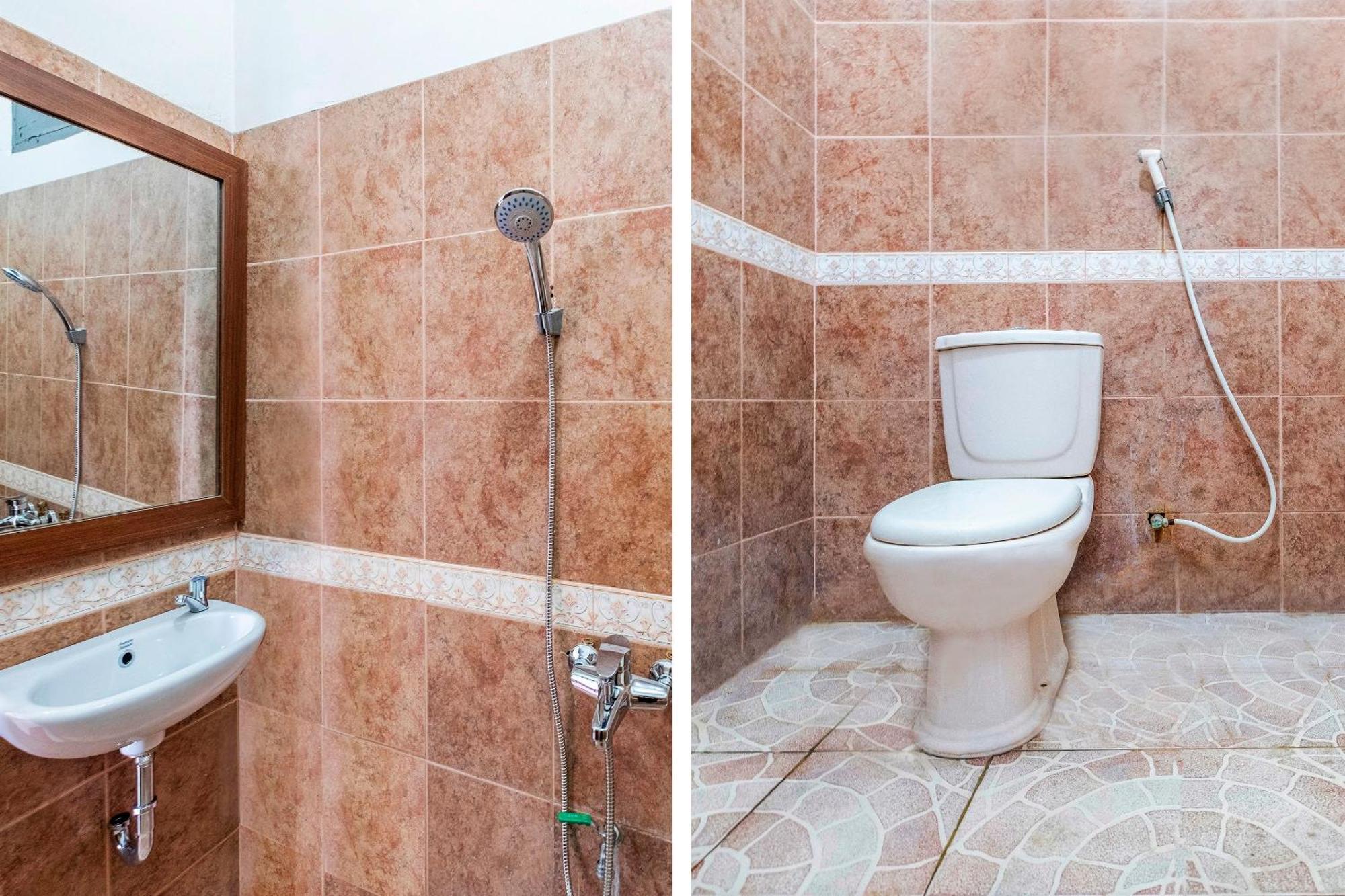 Super Oyo 2704 Hotel Transit 2 Mandai Εξωτερικό φωτογραφία